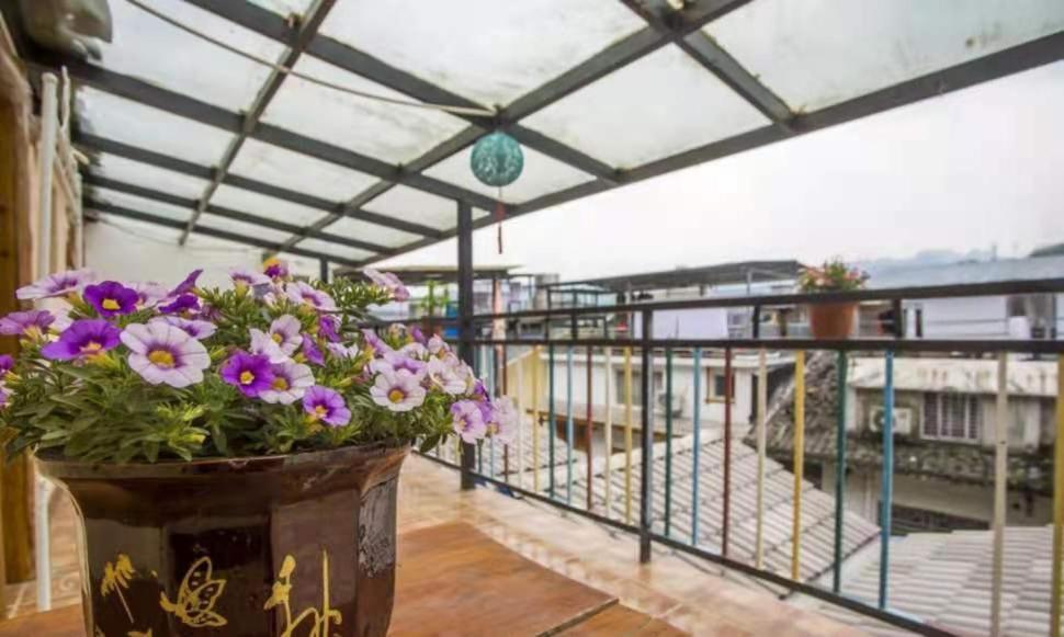 Zhangjiajie April Hostel Ngoại thất bức ảnh
